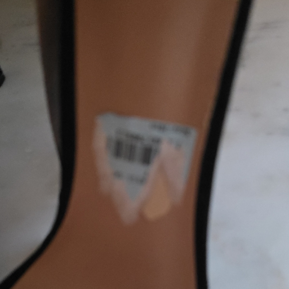 INC International Concepts Black and Tan Heels - Picture 4 of 9